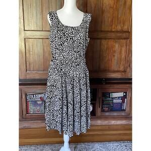 Alfani Size 8 Sleeveless Summer Dress Black w/ White Pattern Full Skirt‎